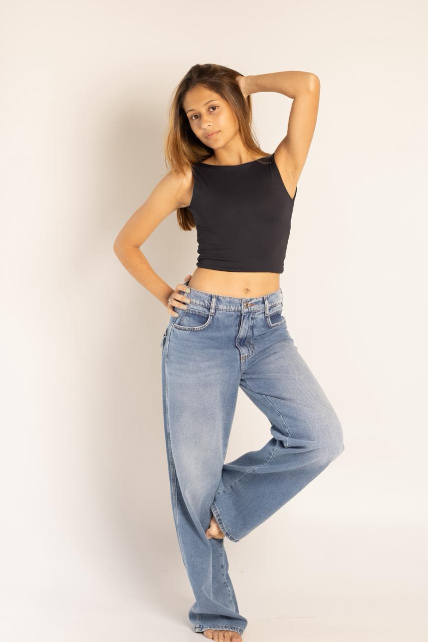 REGATA CROPPED COM DECOTE NAS COSTAS NO SUPLEX POLIAMIDA PARA O VERÃO