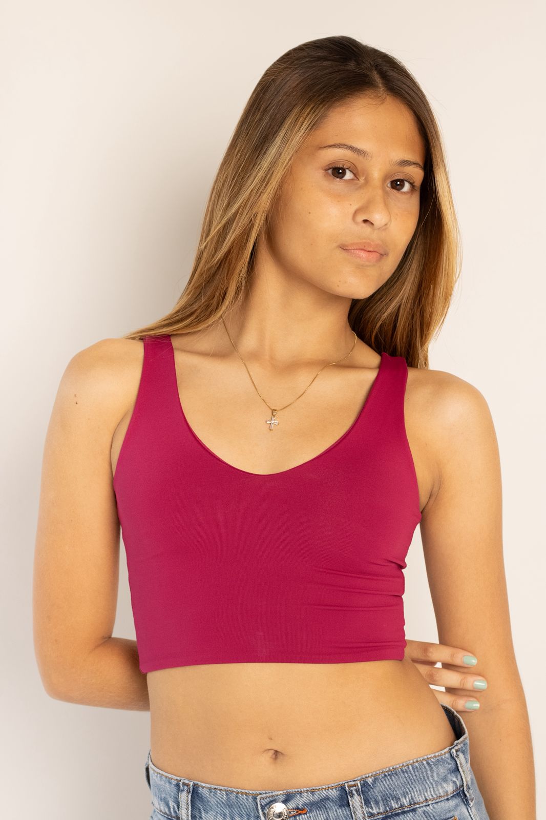 REGADA CROPPED COM DECOTE V DE SUPLEX POLIAMIDA PARA O VERÃO